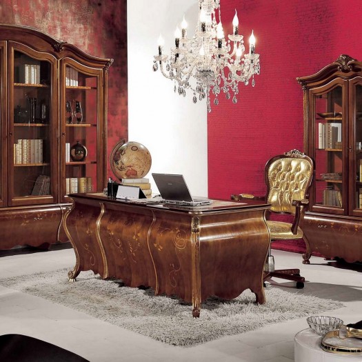 Luxusní psací stůl